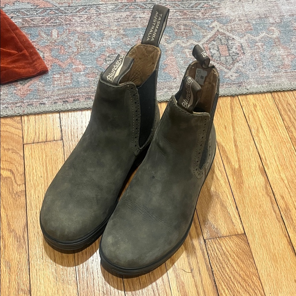 Blundstone Dark Brown Chelsea Boots